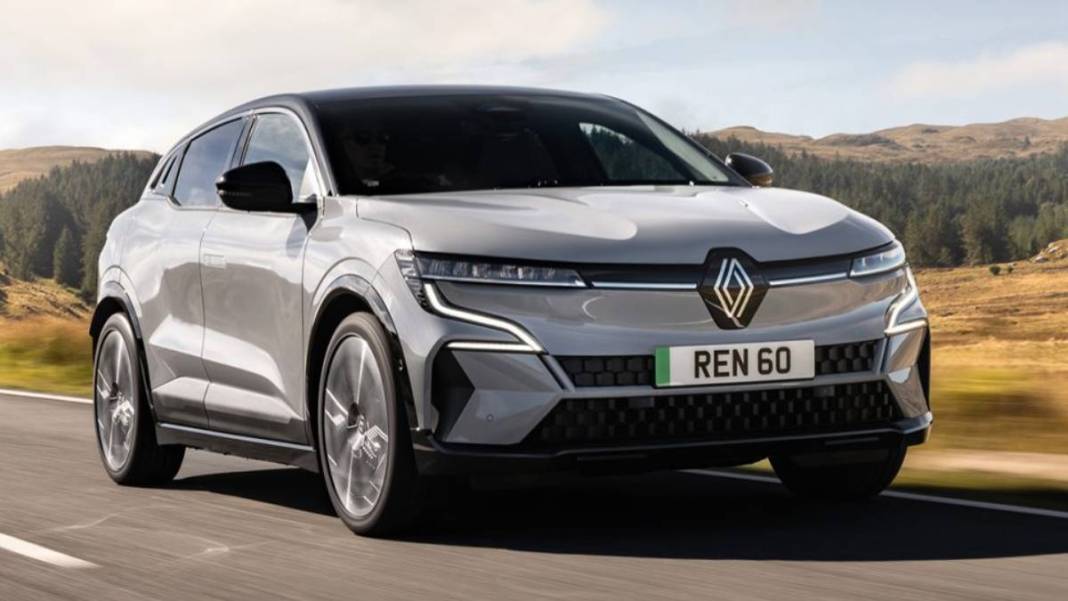 Renault Megane parası olmayana bile otomobil aldıracak! İşte Eylül ayına  özel kampanyalı fiyatlar 6